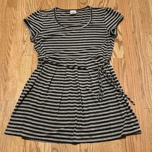NWOT Motherhood Maternity S Striped Top